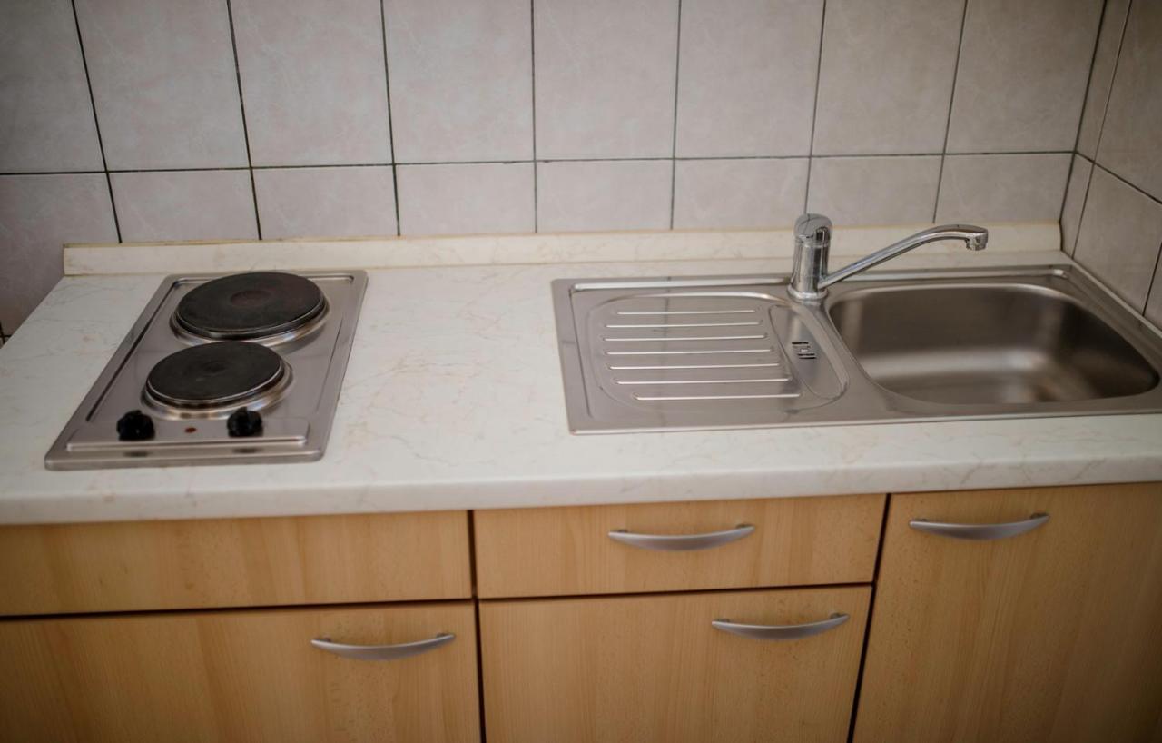Apartments Stanicic Kampor Екстер'єр фото