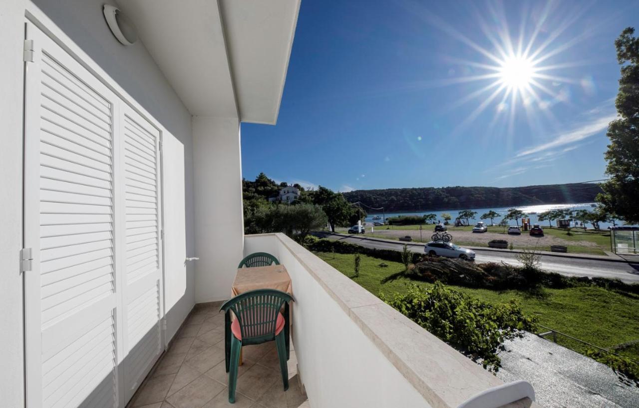 Apartments Stanicic Kampor Екстер'єр фото