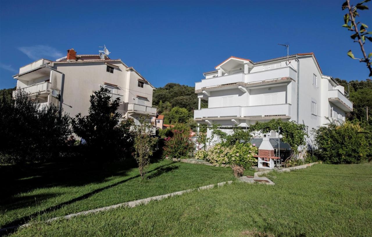 Apartments Stanicic Kampor Екстер'єр фото