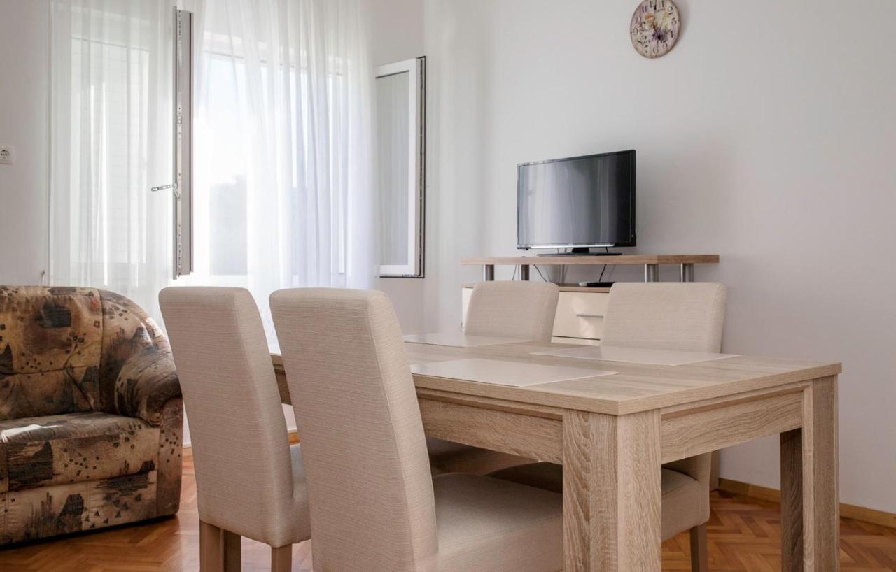 Apartments Stanicic Kampor Екстер'єр фото